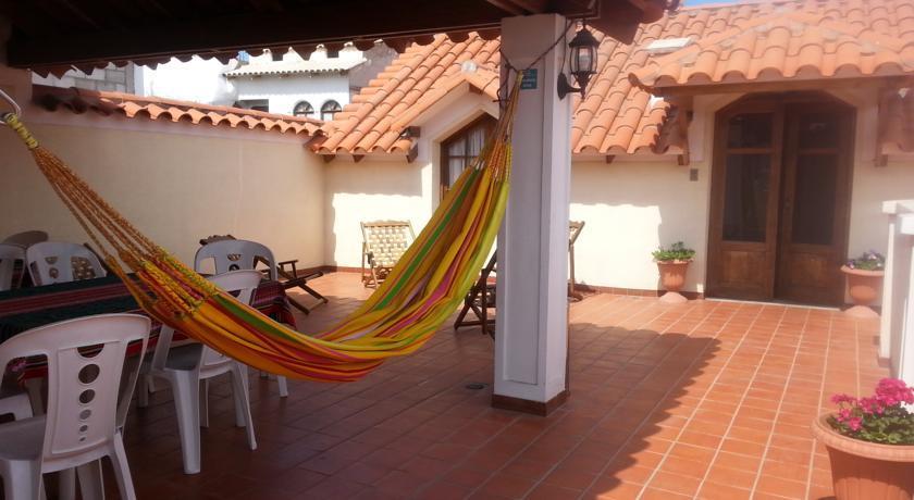 Villa Oropeza Hostel Sucre Exterior photo